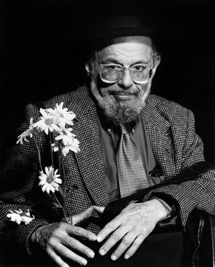 Allen Ginsberg Biography - Facts, Childhood, Family Life & Achievements