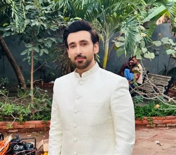 Ayesha Khan Wiki, Age, Boyfriend, Net Worth, Height & More