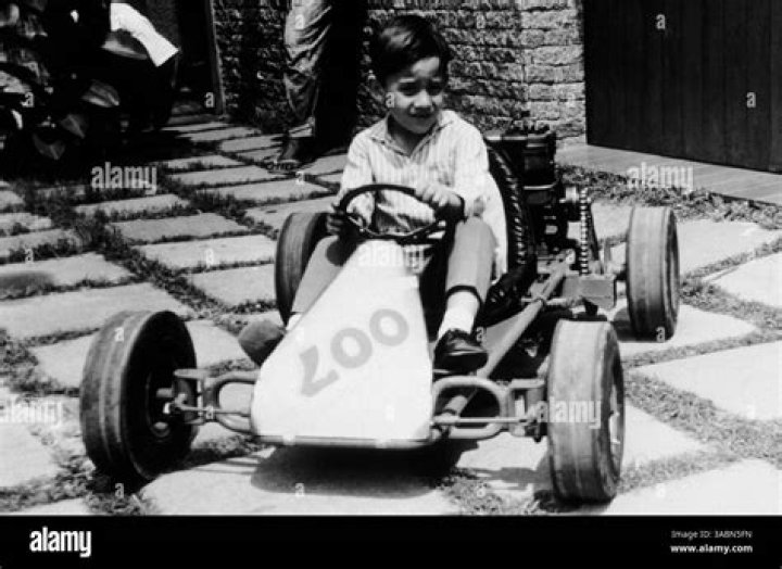 Ayrton Senna Biography - Facts, Childhood, Family Life & Achievements