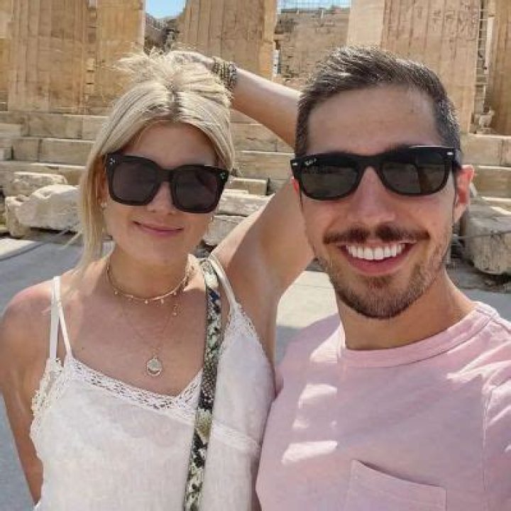 Caroline Arapoglou Net Worth