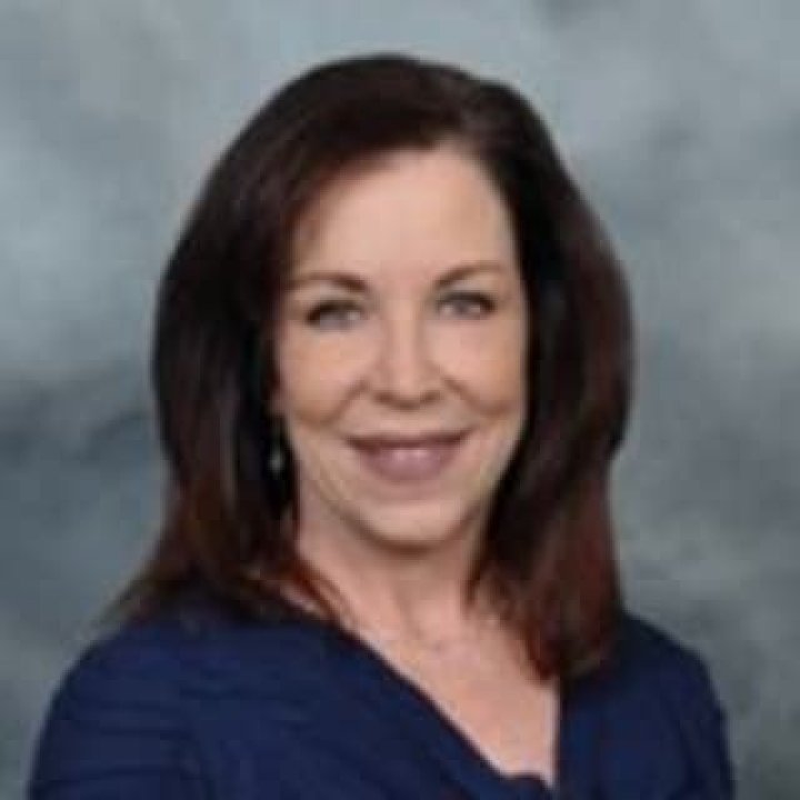 Dr. Dinah Ahomka-Lindsay, MD – Blue Island, IL