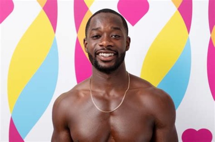 Elom Ahlijah-Wilson Wiki, Bio, height, girlfriend, parents, siblings, Love Island 2023, occupation, IG, net worth