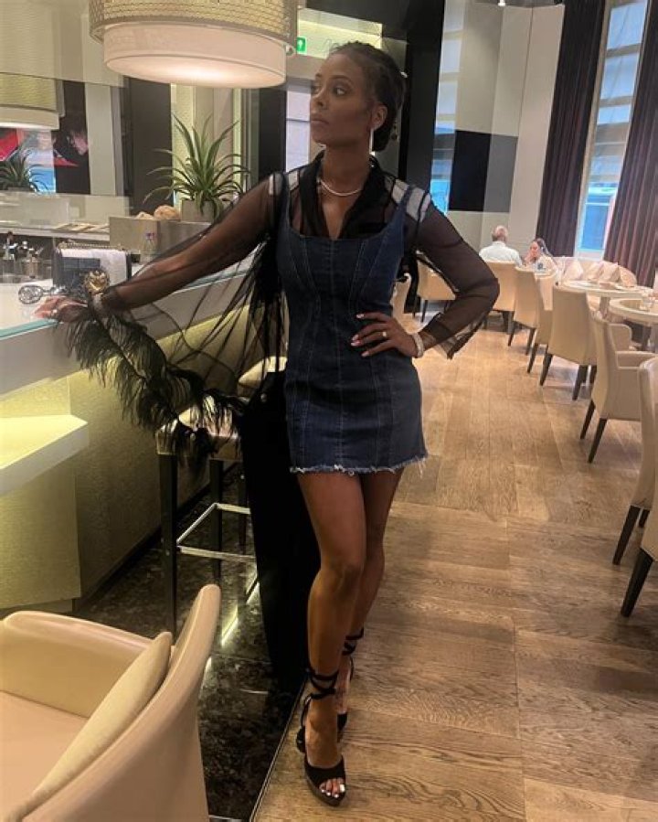 Eva Marcille Makes Fans Laugh With This Photo