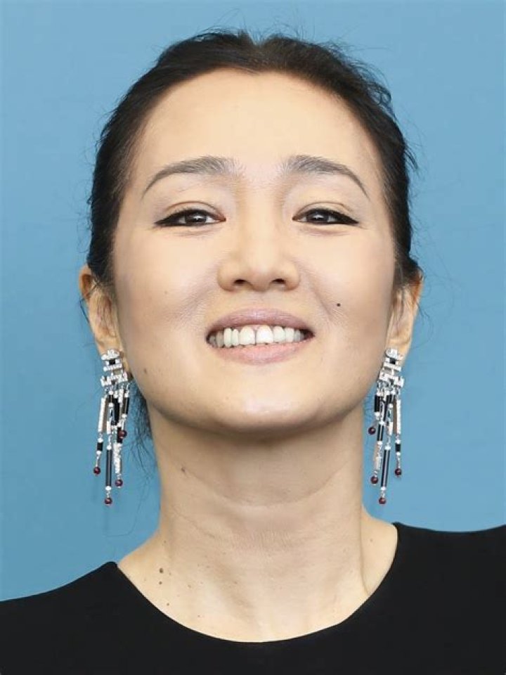 Gong Li Biography - Facts, Childhood, Family Life & Achievements