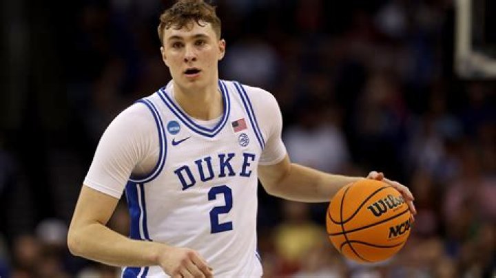 
How Much Money Does Dule Hill Make? Latest Income Salary
