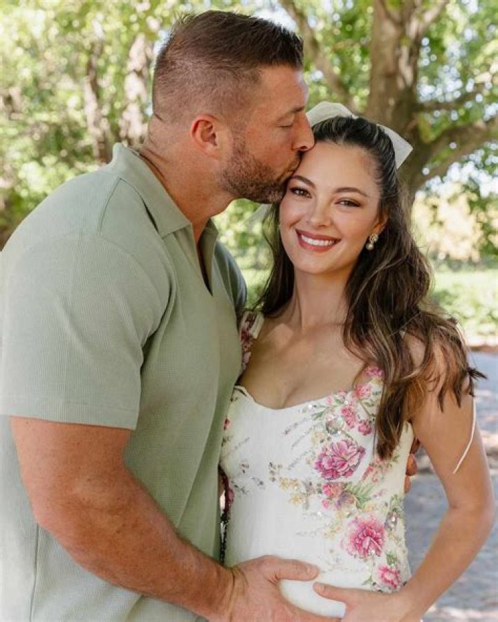 Is Tim Tebow Married Or Dating? – Celebrity