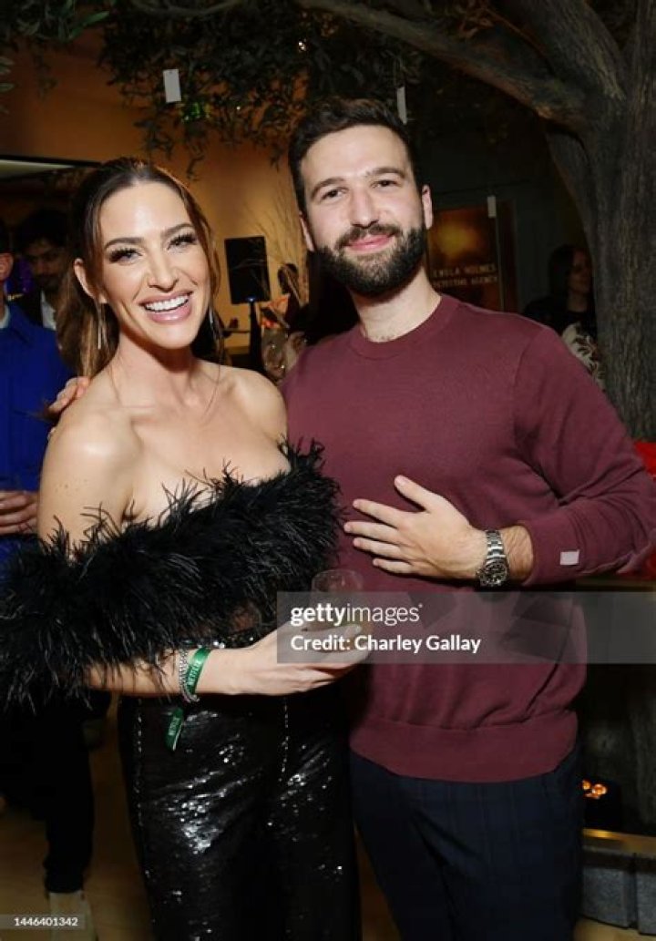 Joey Ben Zvi Wiki, Age, Net Worth, Girlfriend, Height, Parents & Biography