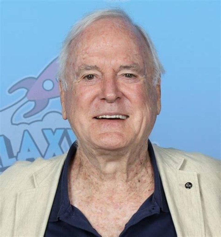 John Cleese Biography - Facts, Childhood, Family Life & Achievements