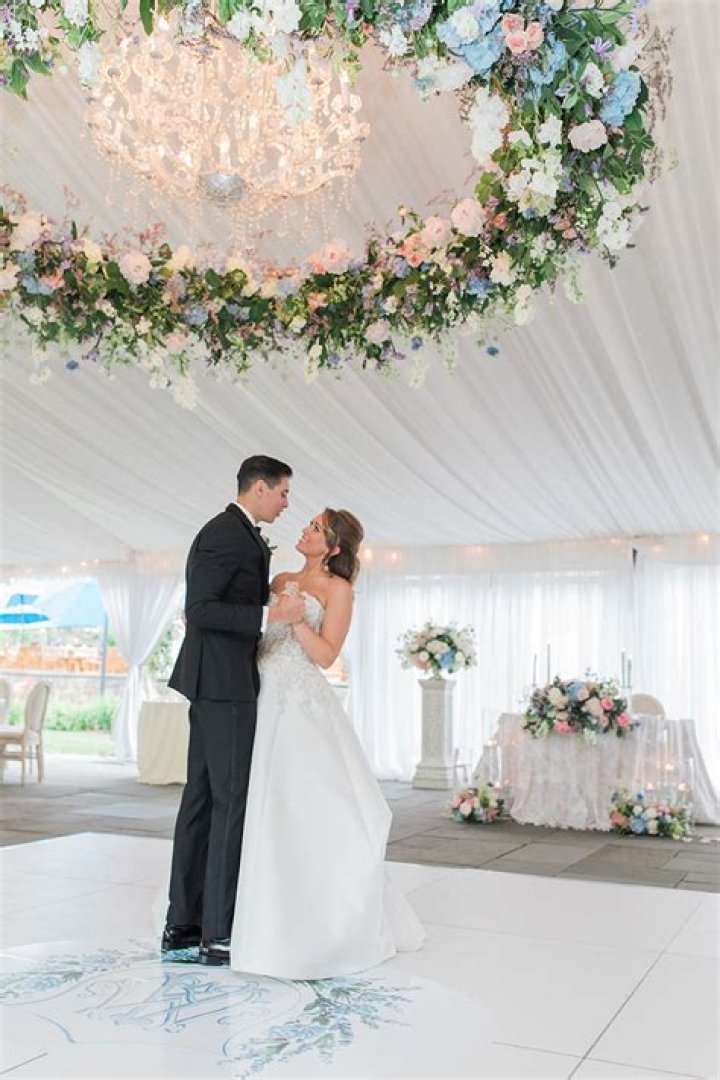 Jordan Belfi wife: Is Jordan Belfi married?