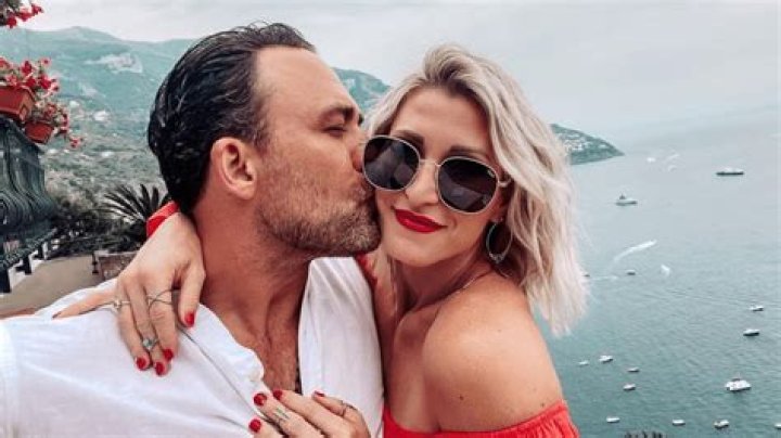 
Libby Vachon Height, Weight, Net Worth, Age, Birthday, Wikipedia, Who, Nationality, Biography 