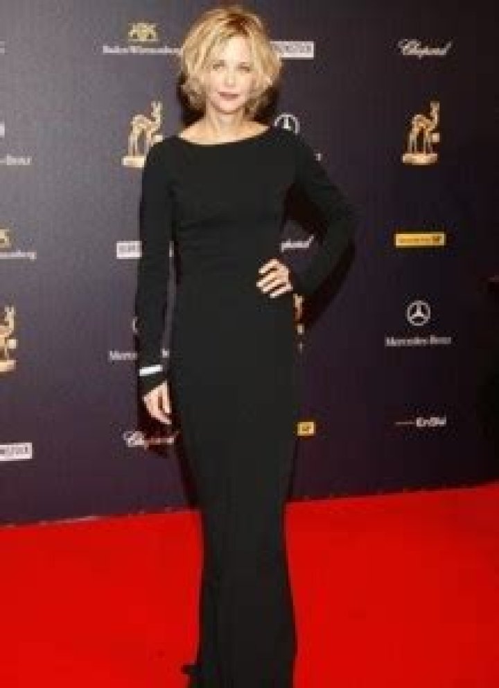 Meg Ryan Body Measurements Height Weight Shoe Bra Size Vital Stats Bio