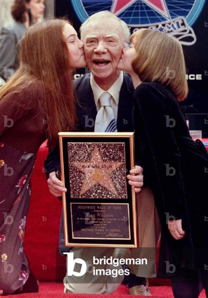 Ray Walston Biography - Facts, Childhood, Family of Actor & Comedian