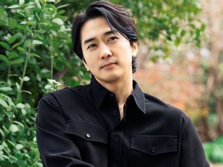Song Seung-heon Biography - Facts, Childhood, Family Life & Achievements