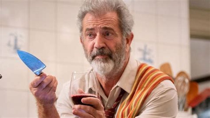 Surfaced photo of Mel Gibson and Kari Lake on Instagram labeled a win for Republicans, for some reason