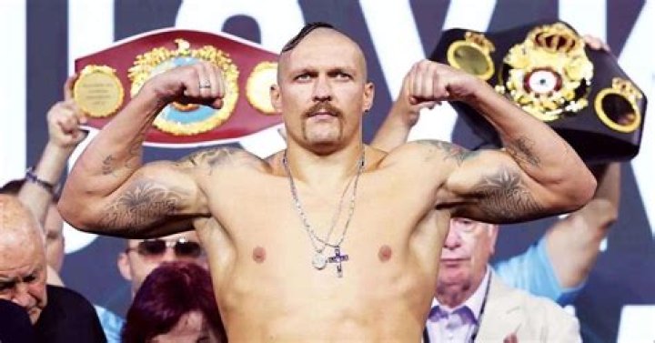 Who is Oleksandr Usyk's son Mykhailo Usyk? Age, height, mom, school